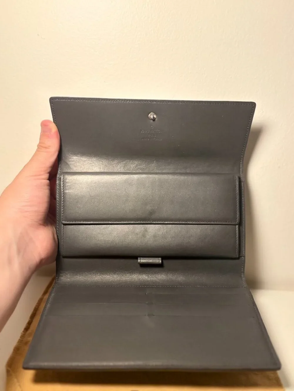 Louis Vuitton Mat Monogram Porte Tresor International Wallet Black M65105
